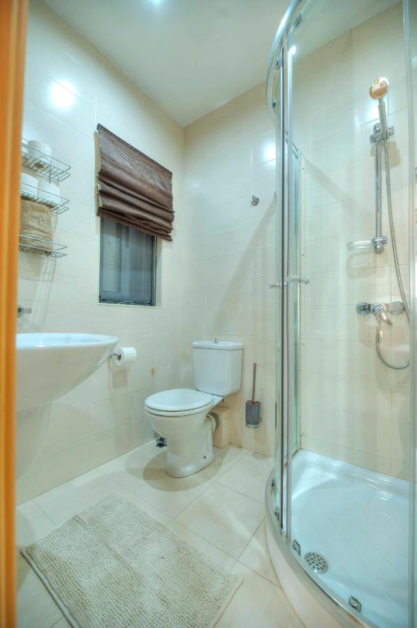 Modern 3Br Stylish & Spacious Apartment - Close To Sliema Promenade Gżira Kültér fotó