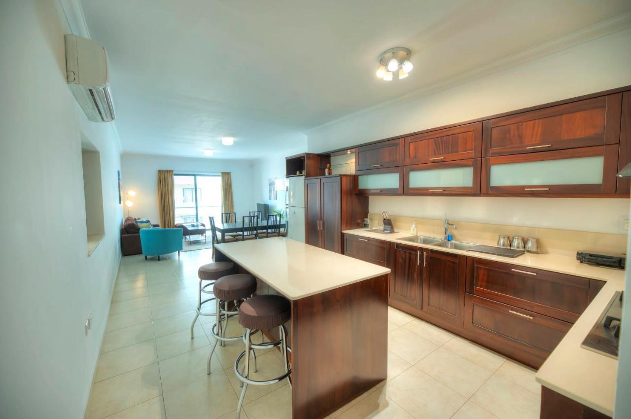 Modern 3Br Stylish & Spacious Apartment - Close To Sliema Promenade Gżira Kültér fotó