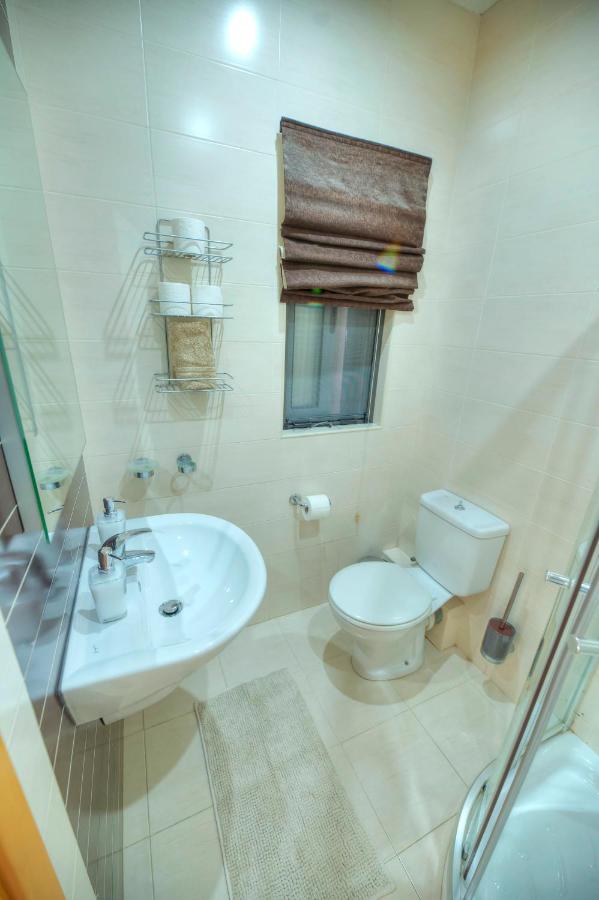Modern 3Br Stylish & Spacious Apartment - Close To Sliema Promenade Gżira Kültér fotó