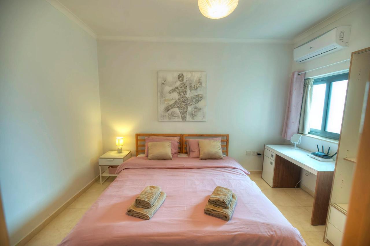 Modern 3Br Stylish & Spacious Apartment - Close To Sliema Promenade Gżira Kültér fotó