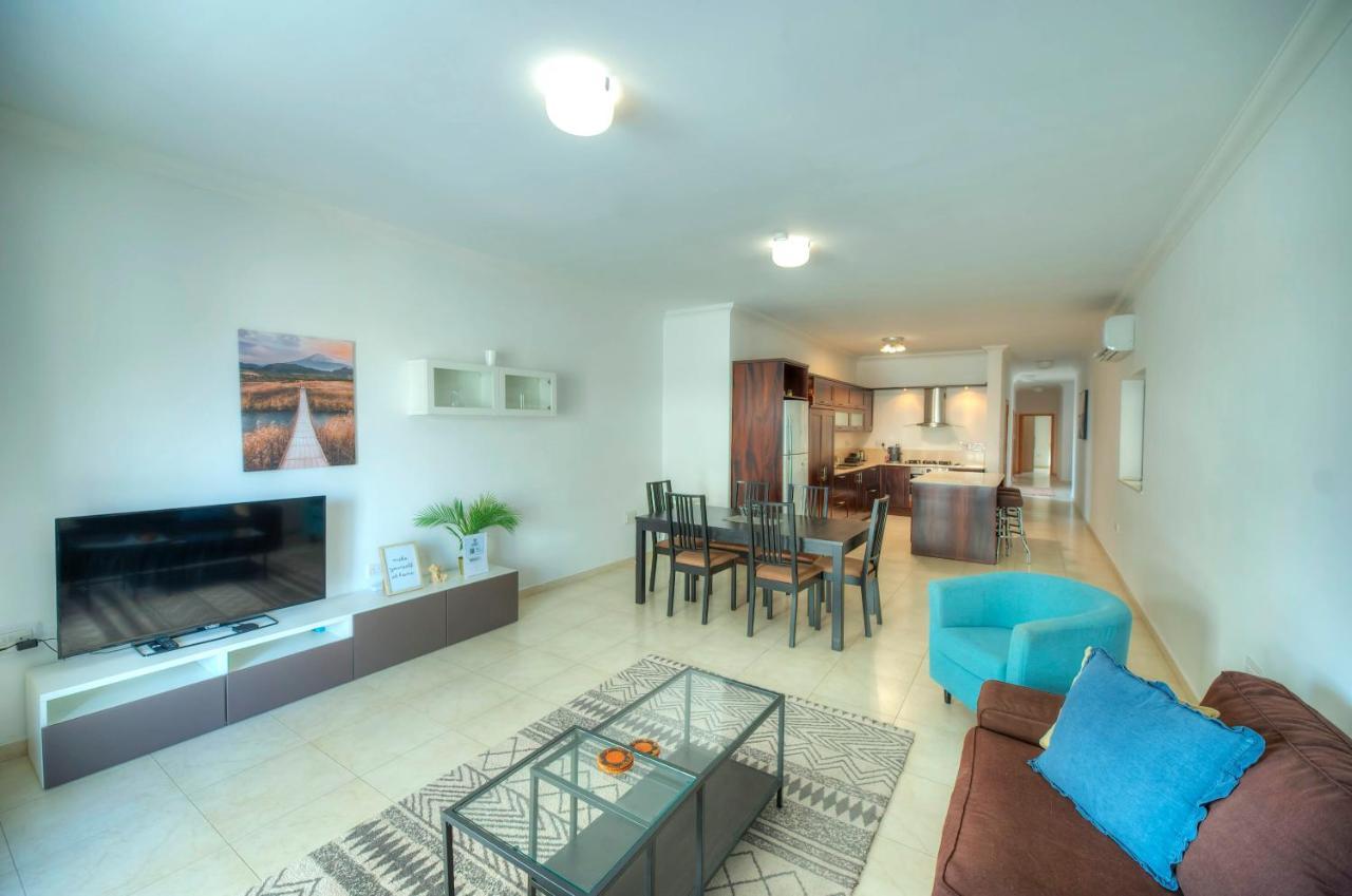 Modern 3Br Stylish & Spacious Apartment - Close To Sliema Promenade Gżira Kültér fotó