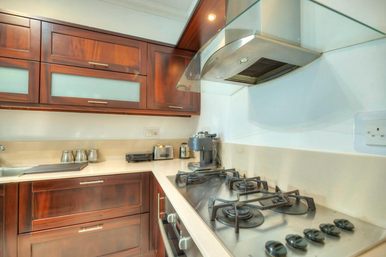 Modern 3Br Stylish & Spacious Apartment - Close To Sliema Promenade Gżira Kültér fotó