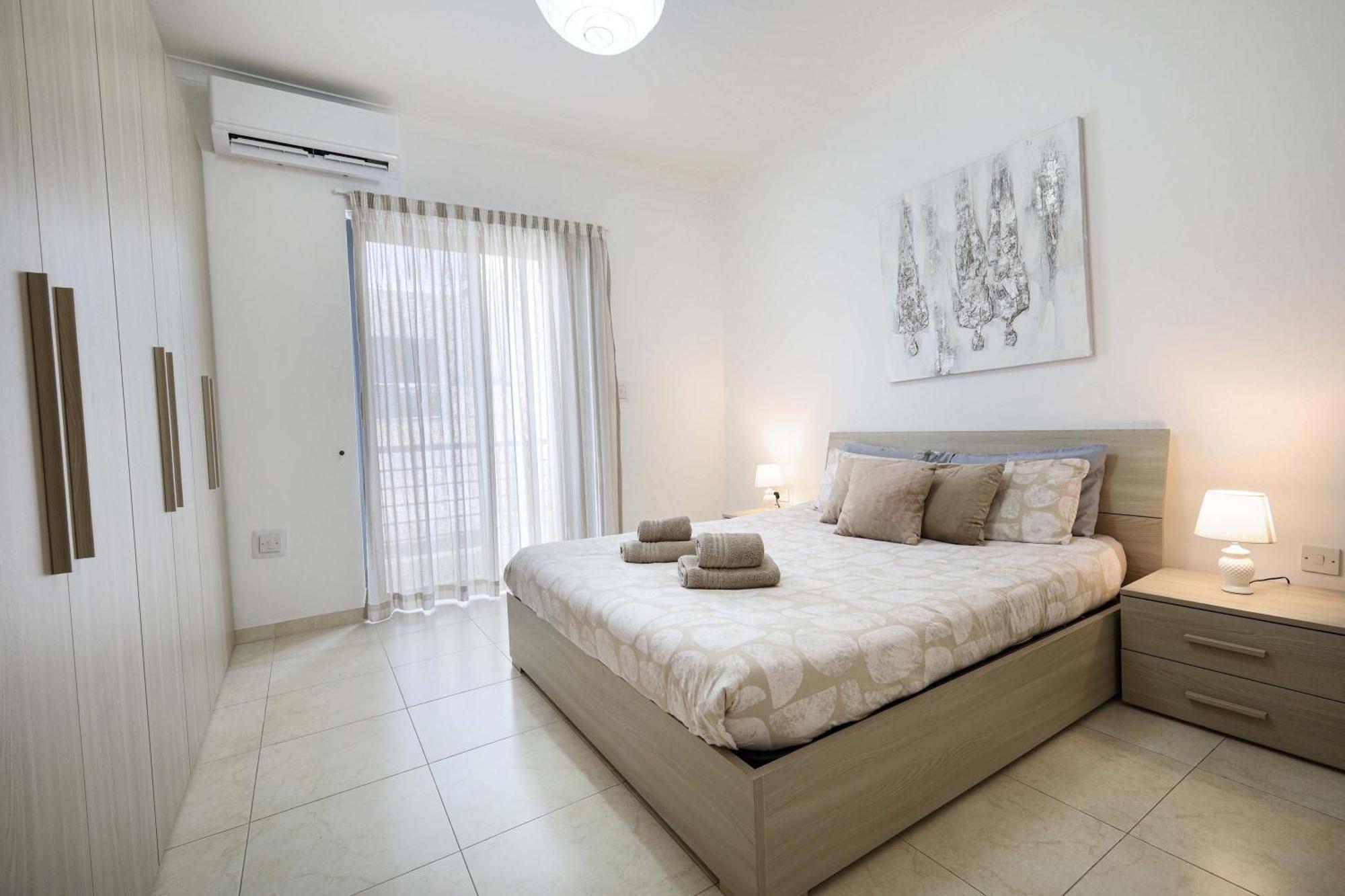 Modern 3Br Stylish & Spacious Apartment - Close To Sliema Promenade Gżira Kültér fotó