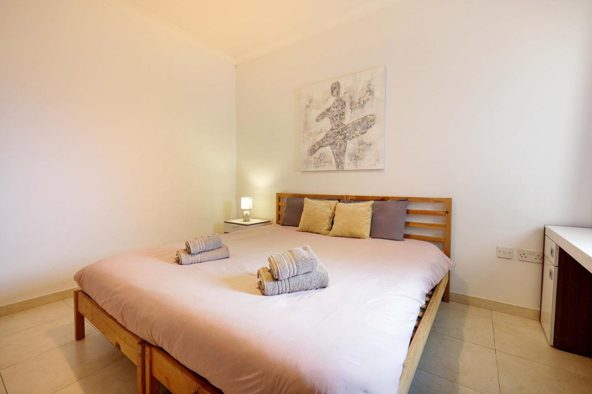 Modern 3Br Stylish & Spacious Apartment - Close To Sliema Promenade Gżira Kültér fotó