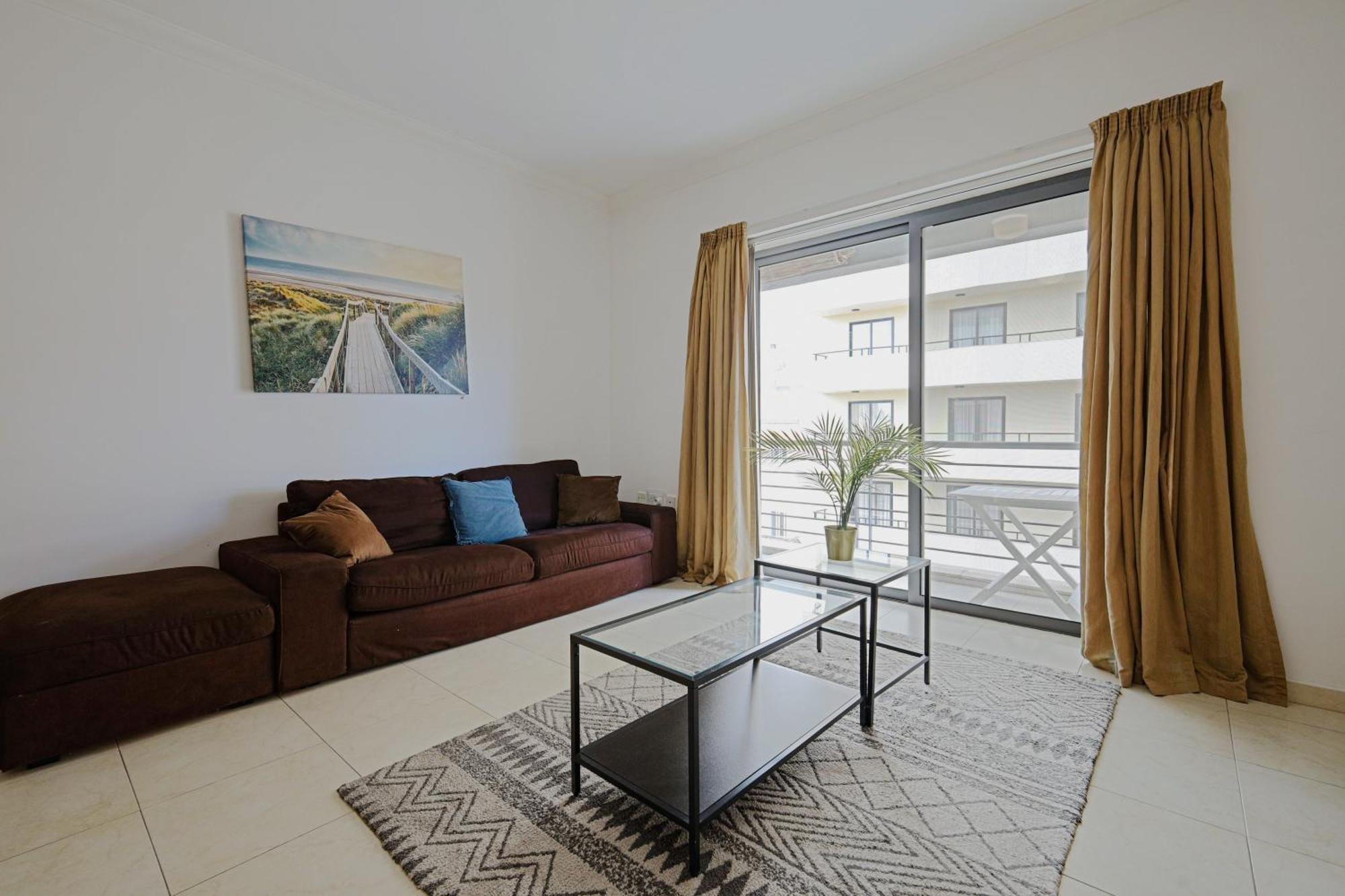 Modern 3Br Stylish & Spacious Apartment - Close To Sliema Promenade Gżira Kültér fotó