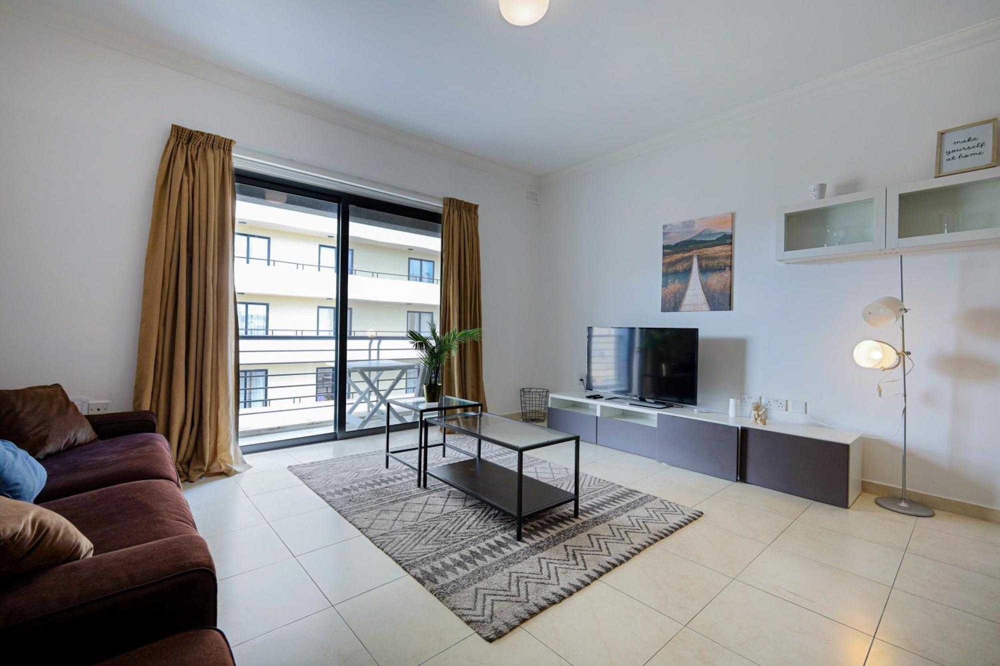 Modern 3Br Stylish & Spacious Apartment - Close To Sliema Promenade Gżira Kültér fotó