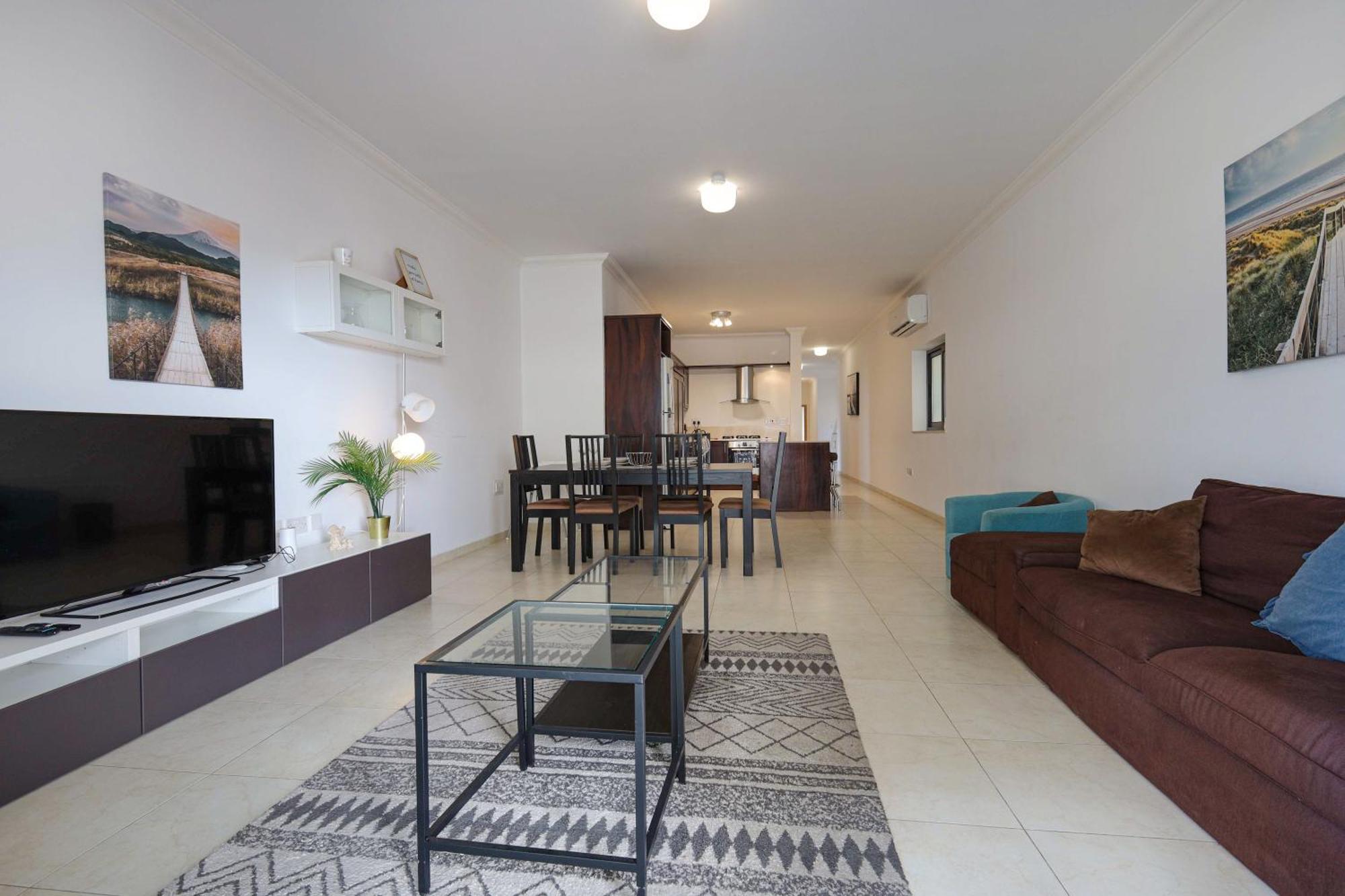 Modern 3Br Stylish & Spacious Apartment - Close To Sliema Promenade Gżira Kültér fotó