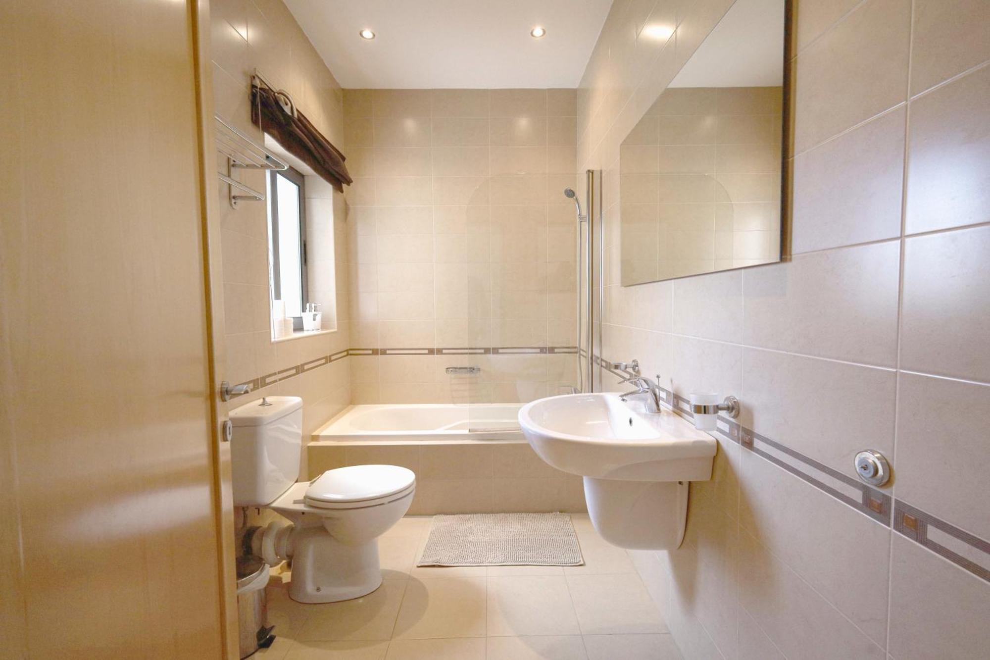 Modern 3Br Stylish & Spacious Apartment - Close To Sliema Promenade Gżira Kültér fotó