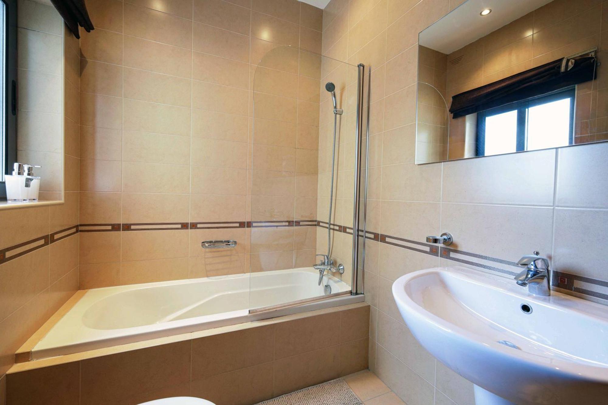 Modern 3Br Stylish & Spacious Apartment - Close To Sliema Promenade Gżira Kültér fotó